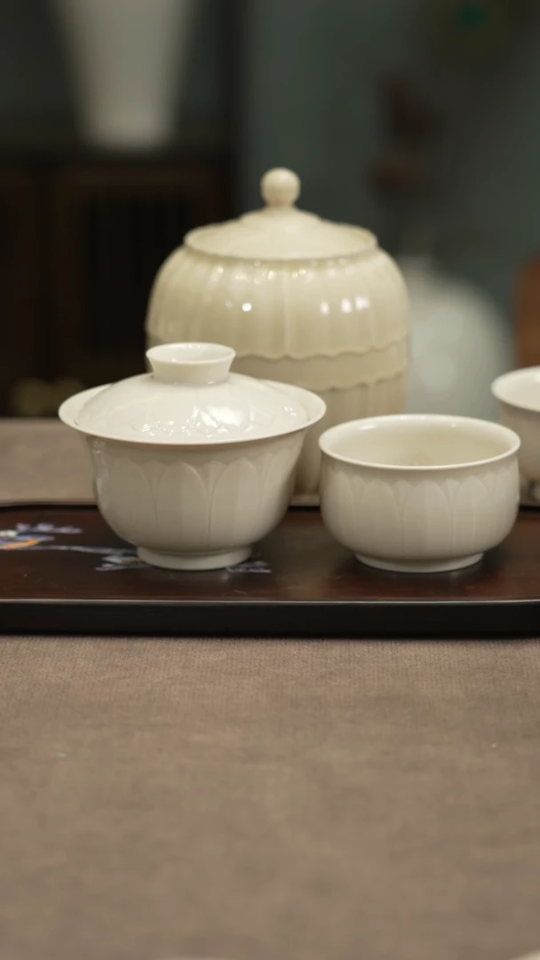 良*定瓷盖碗加杯....不带礼盒