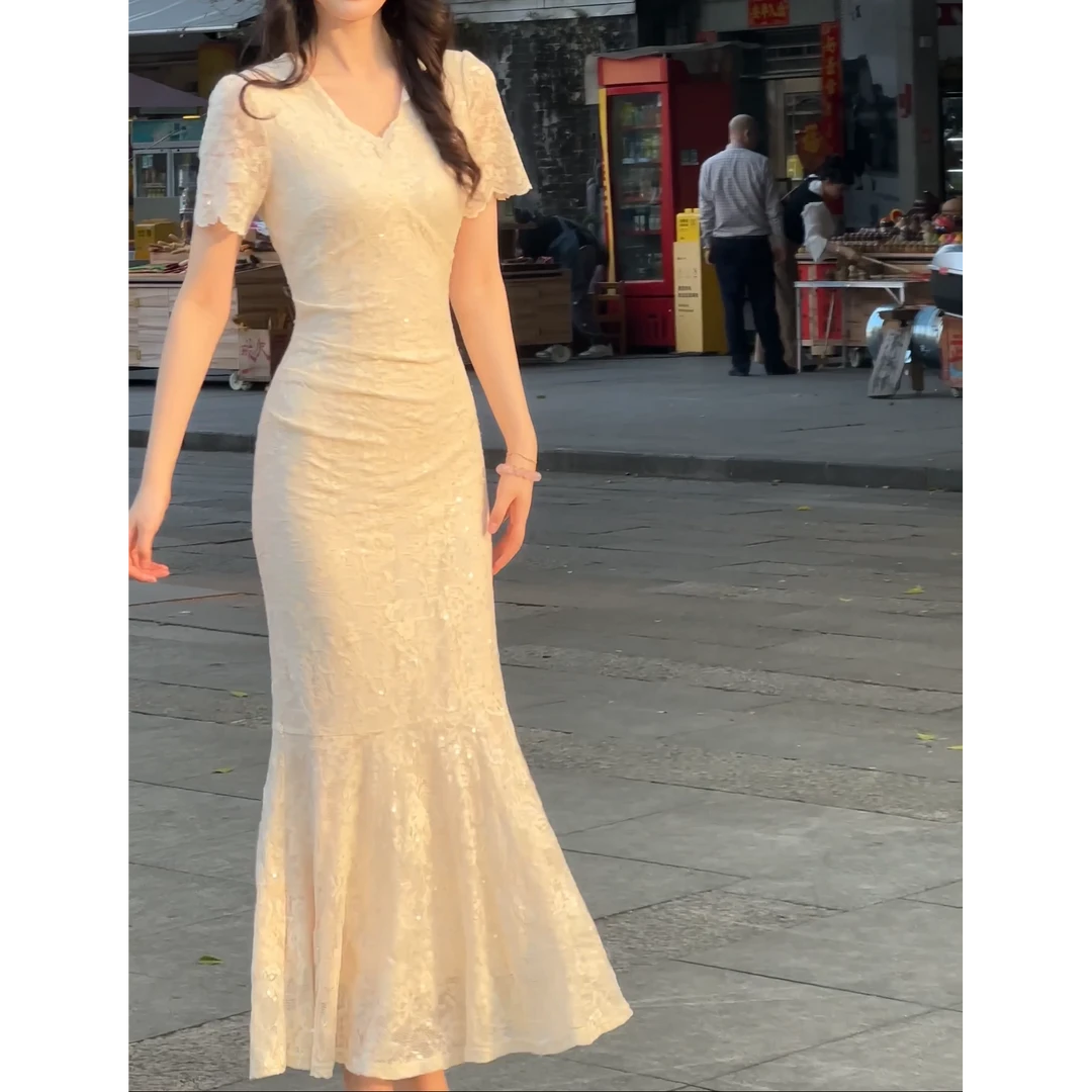 QIQI【婉玉】夏季新款气质法式高级感显瘦显高连衣裙W-40802