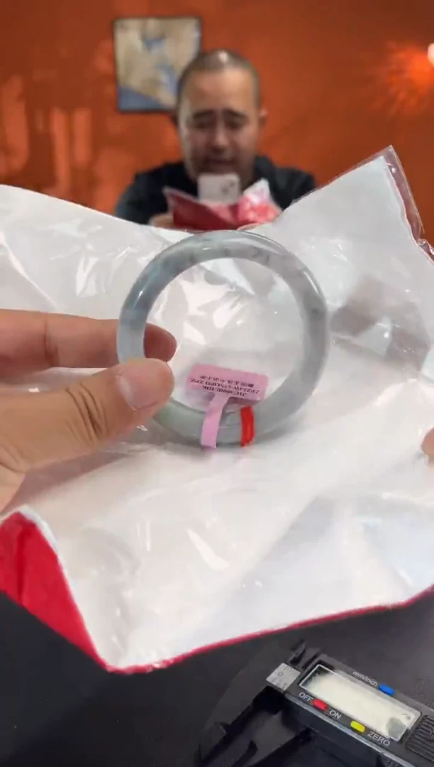 未镶嵌手镯翡翠6  55