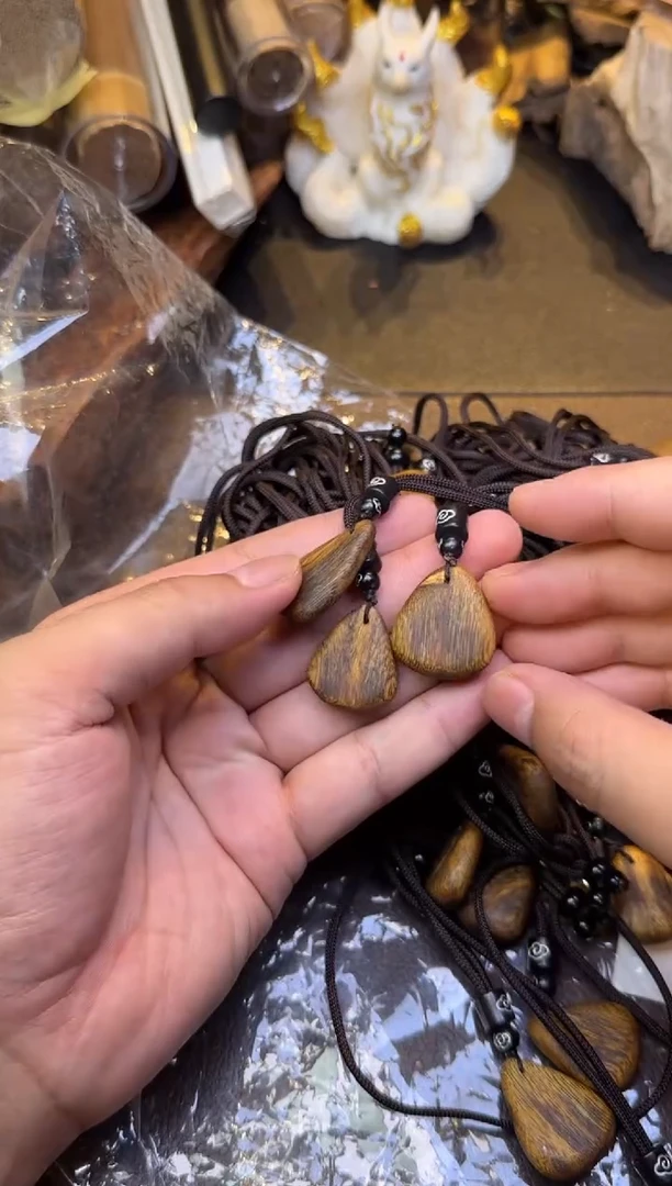 沉香碎屑沉香原料随形水滴多样性发其一