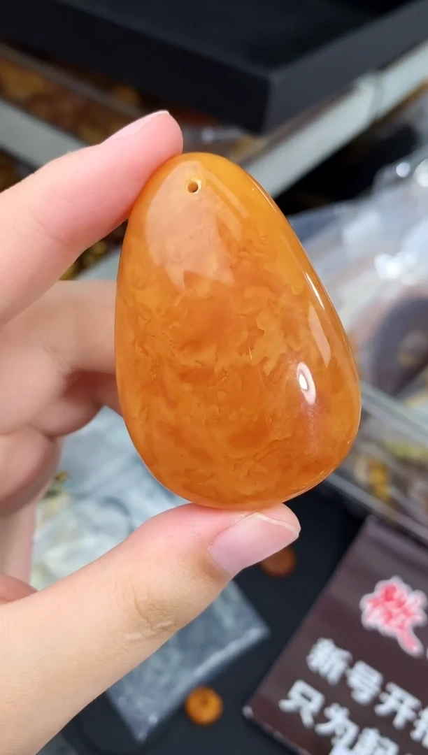 蜜蜡未镶嵌珠宝奇石99