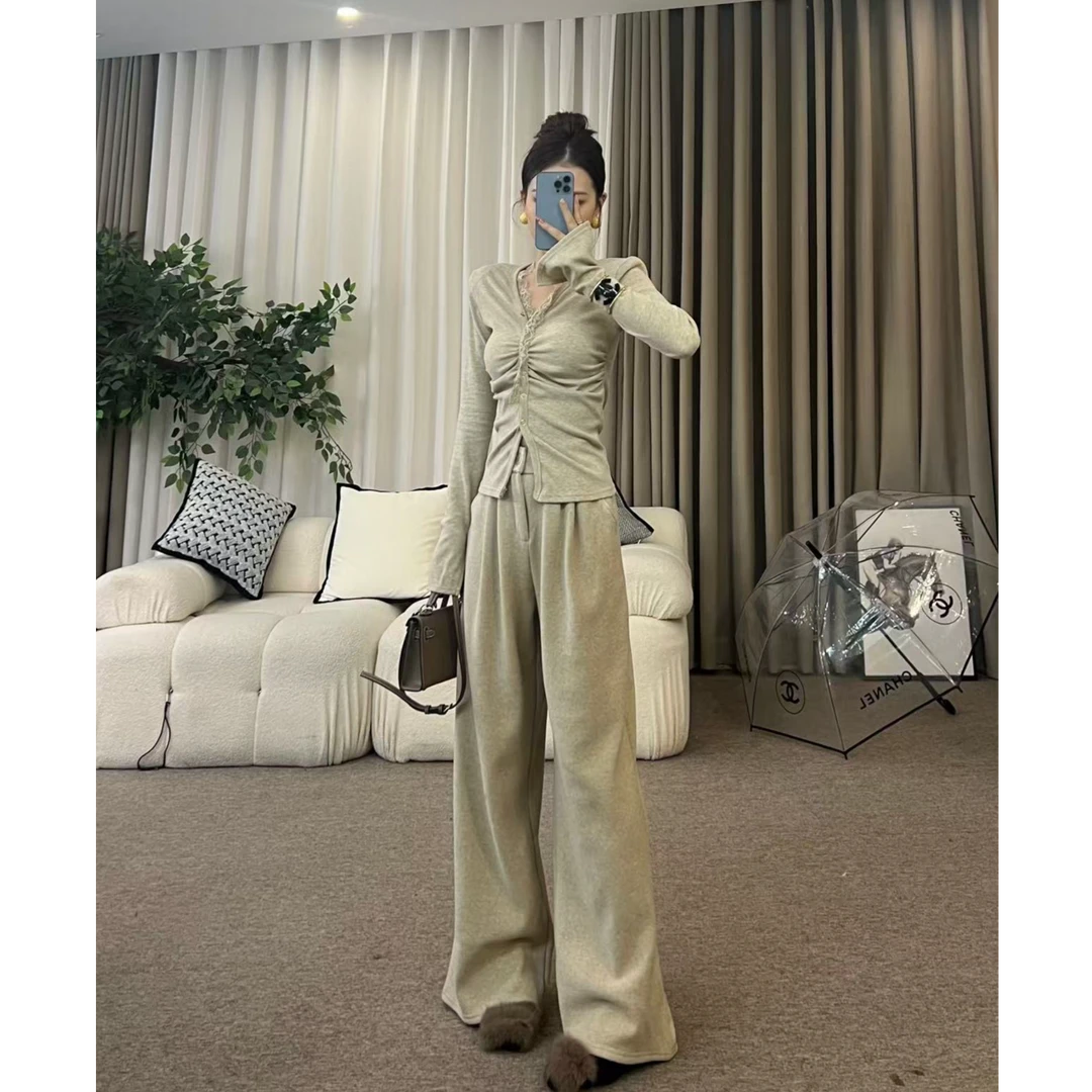 XIAOQIN【塞纳旋律】分开拍设计感蕾丝拼接褶皱上衣加绒长裤L8251