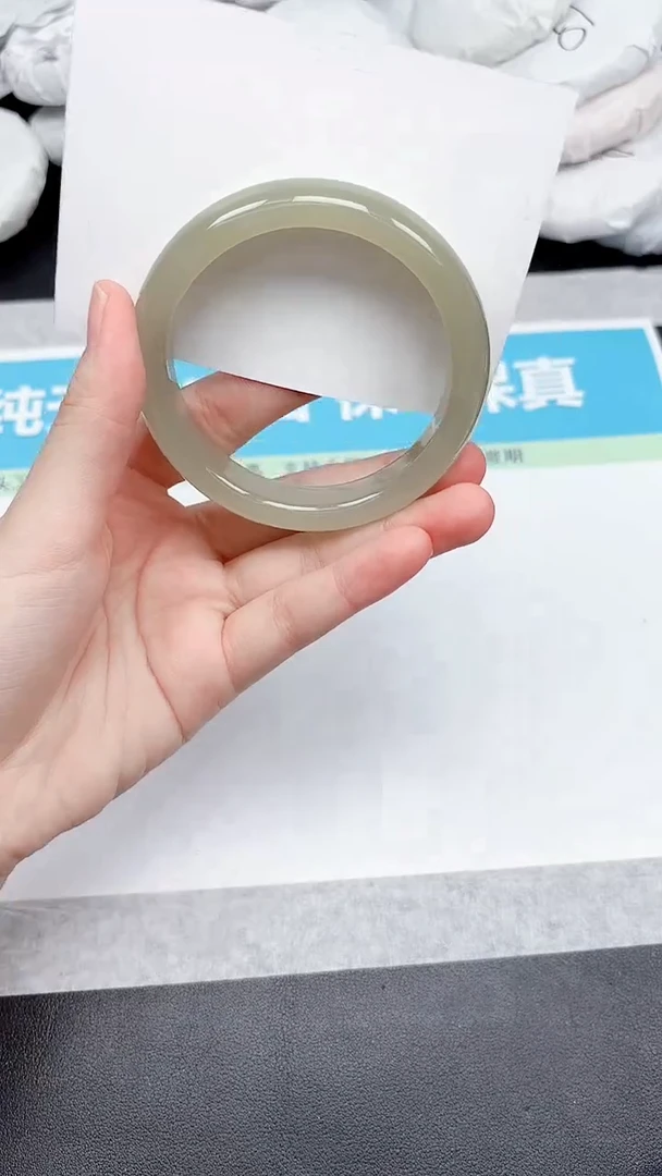 未镶嵌手镯石英质玉15-59.9