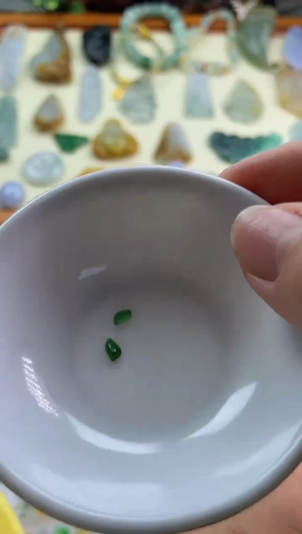 【闪购商品】翡翠颈饰未镶嵌随行