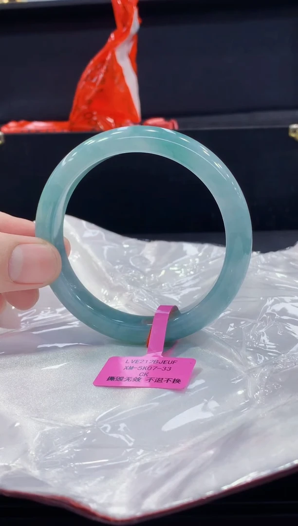 未镶嵌手镯翡翠翡翠手镯