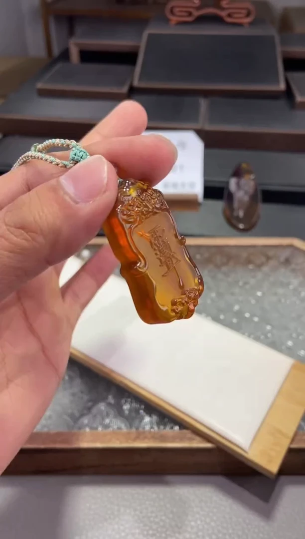 琥珀颈饰未镶嵌紫薇讳吊坠