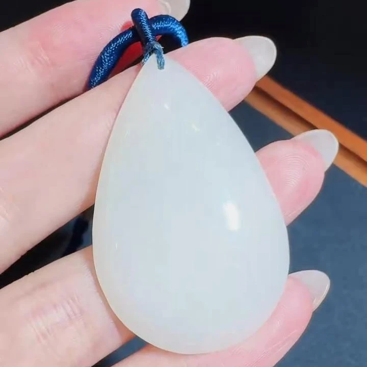 【百百福珠宝】和田玉水滴吊坠-02