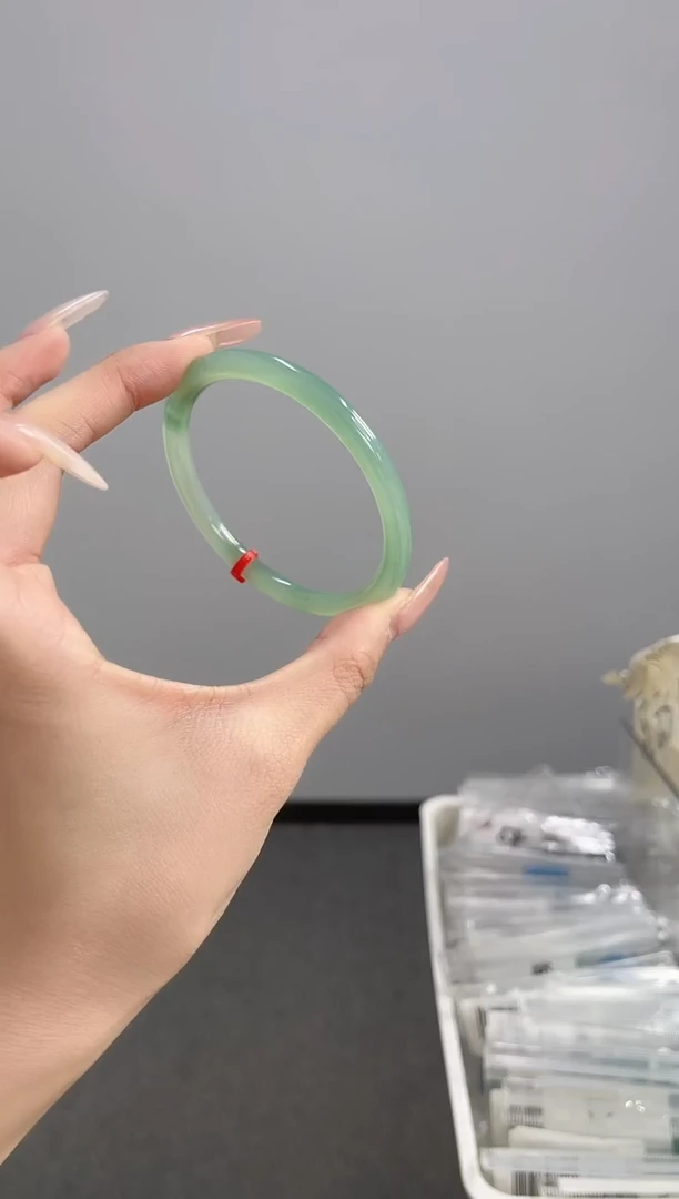 【闪购商品】玛瑙/玉髓手镯未镶嵌57-58圈