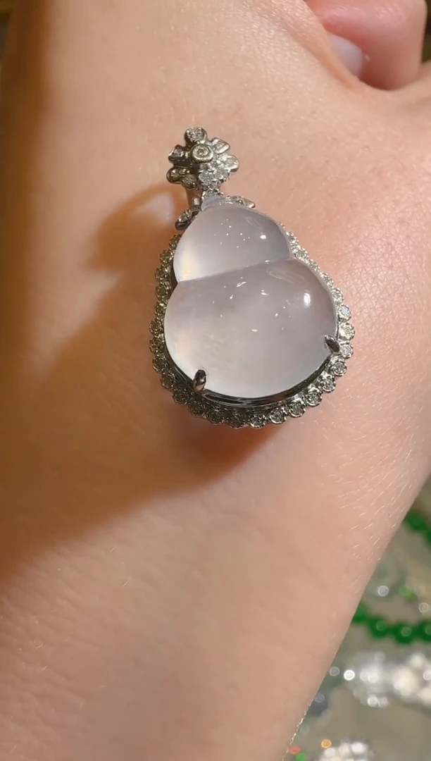 吊坠(不含链)18K金镶嵌翡翠多样性团购发一件