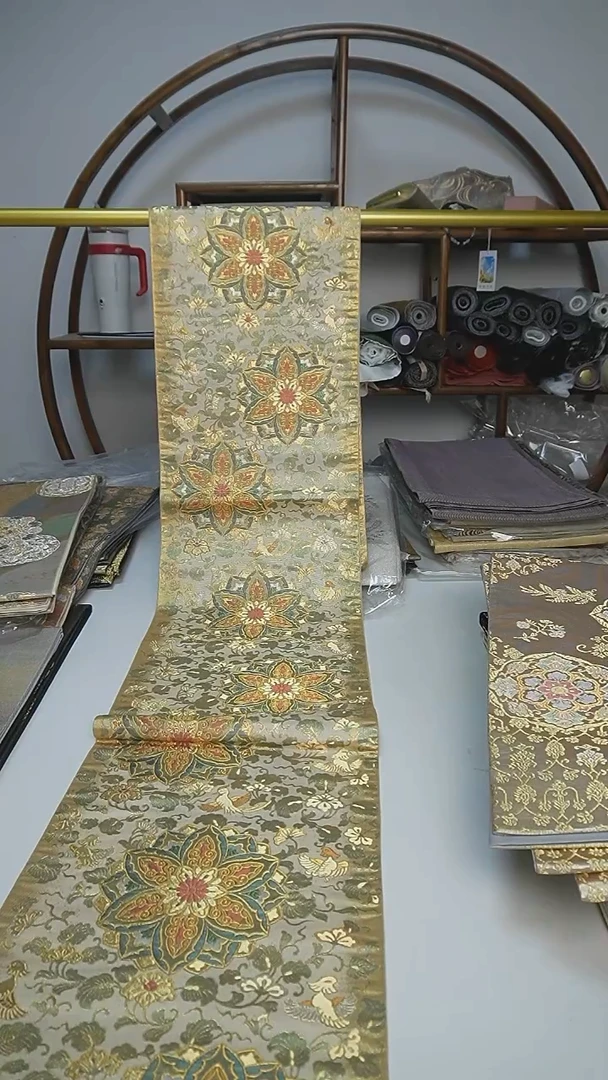 织绣92西阵织六通宝相花