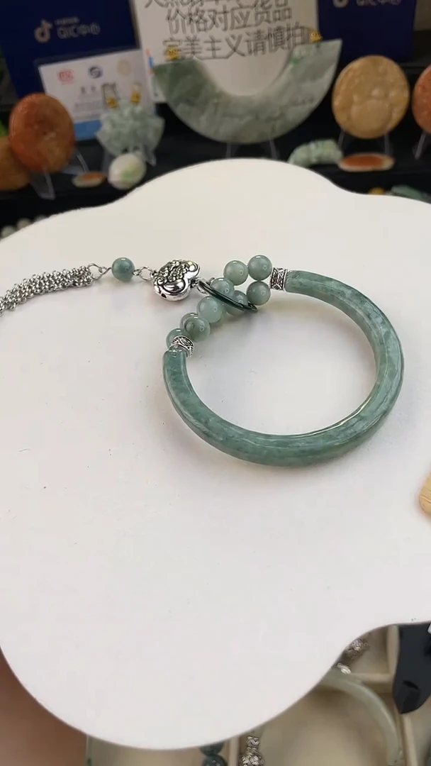 未镶嵌手链翡翠手工定制默认微瑕播介绍为准