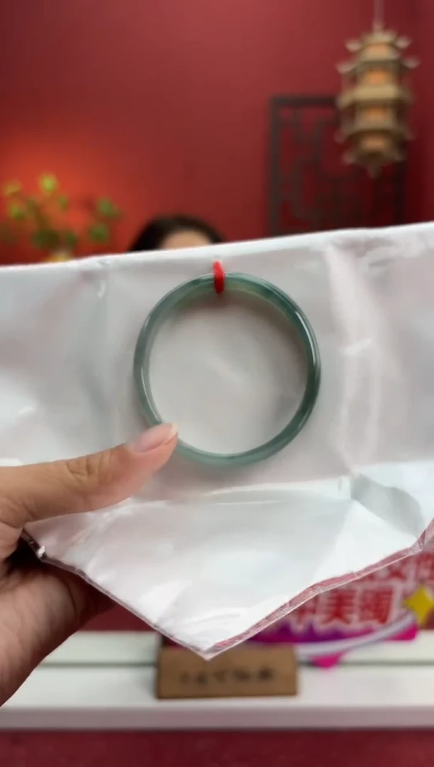 未镶嵌手镯（贵妃镯）翡翠翡翠手镯10