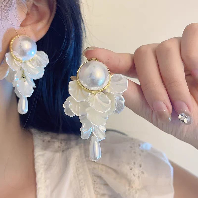 合金耳饰 法式温柔优雅夏季爆款花瓣流苏轻奢耳饰耳环时尚气质