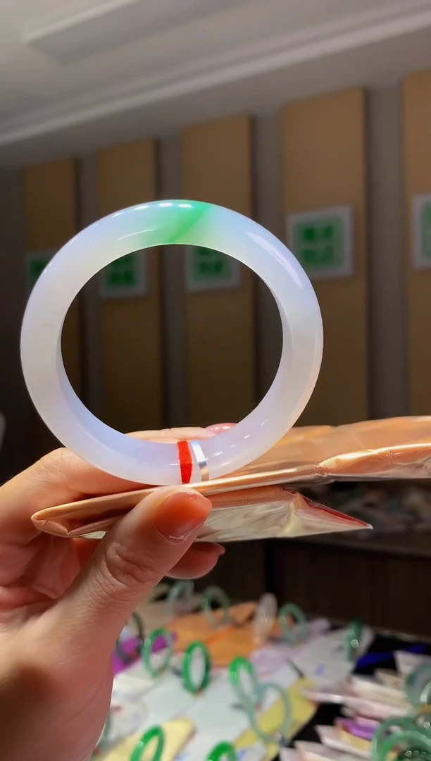 未镶嵌手镯翡翠-C54 圈口55.4 全款20万 定金2万