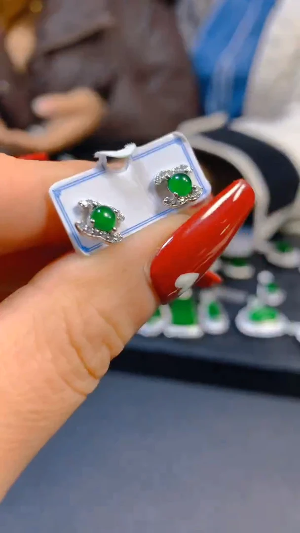 【闪购商品】翡翠耳饰未镶嵌0615631067多样性发一