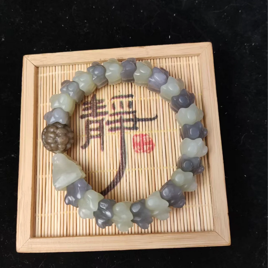 和田玉龙骨手串0877