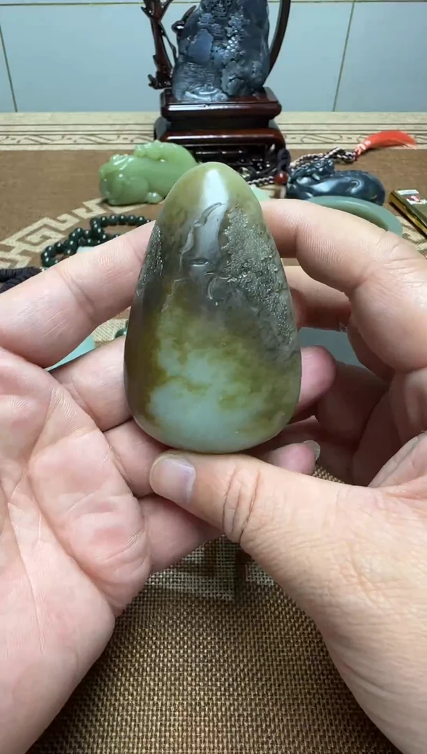 吊坠(不含链)未镶嵌和田玉且末糖山水100克