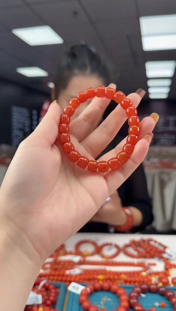 未镶嵌珠串南红玛瑙多样发其一/9/25081401999