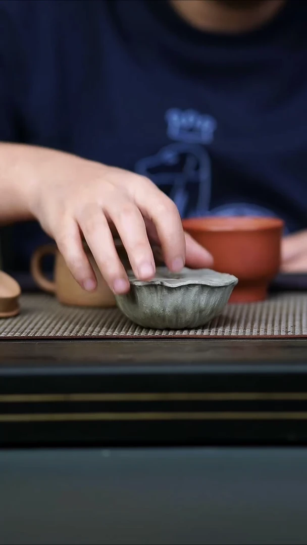 茶壶紫砂青莲壶承
