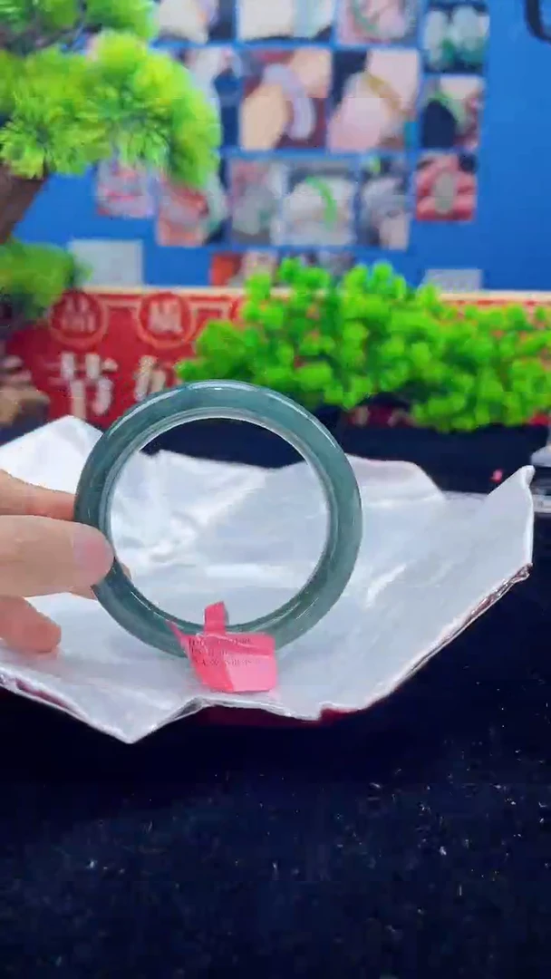 【闪购商品】翡翠手镯未镶嵌手镯4