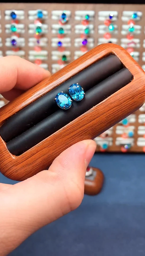 无925银蓝色高订典藏轻奢耳钉