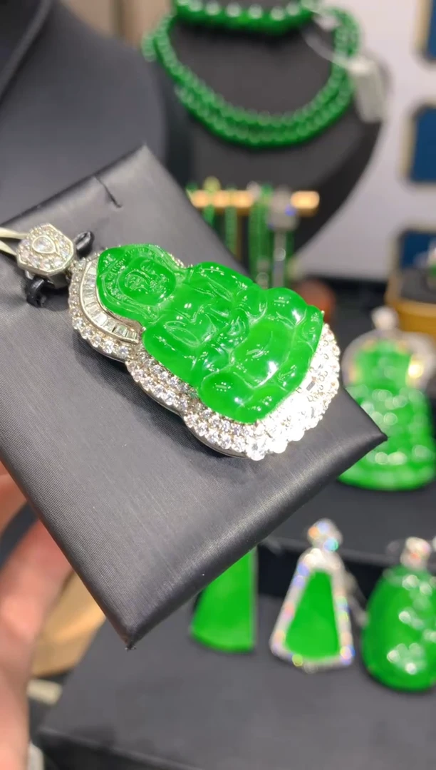 颈饰未镶嵌翡翠6一季