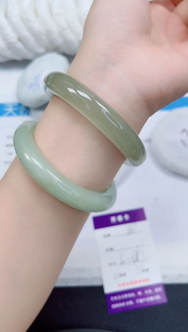 未镶嵌手镯石英质玉261-60/61