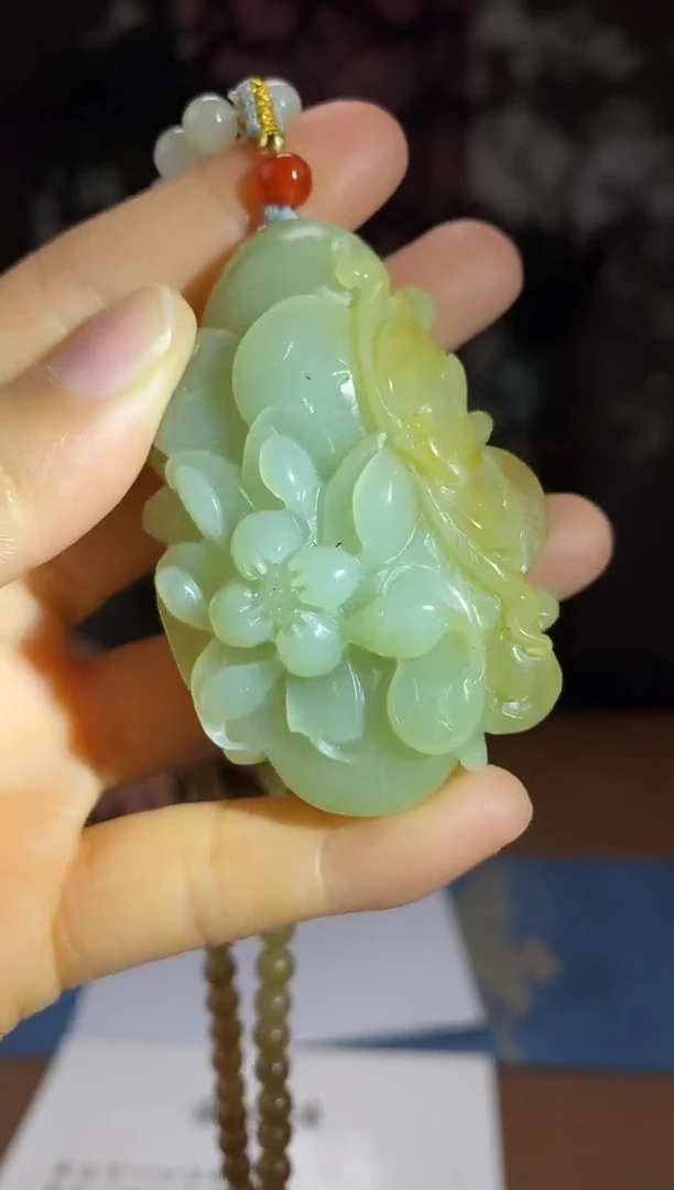 和田玉未镶嵌颈饰D460