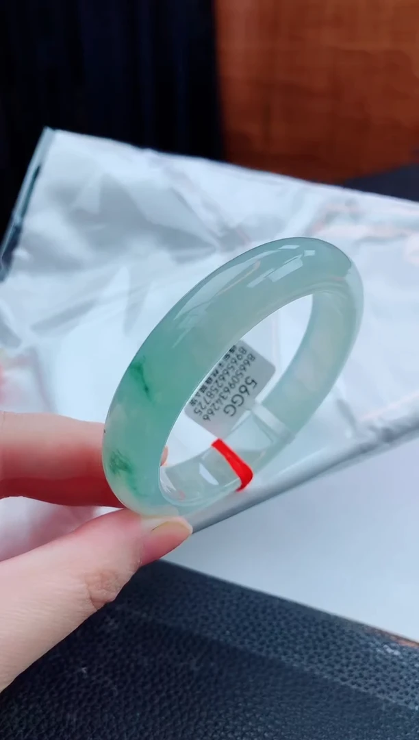翡翠手镯未镶嵌缅甸天然翡翠A货手镯