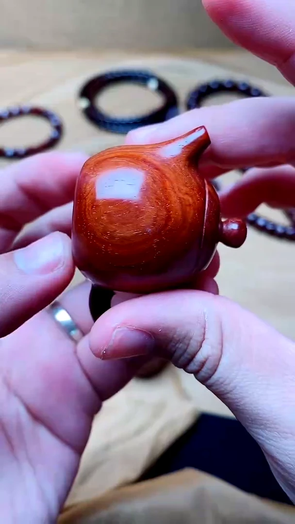 檀香紫檀（小叶紫檀）把把壶