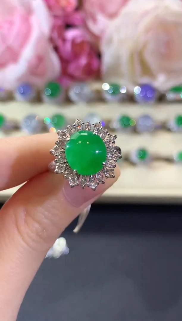 18K金镶嵌戒指翡翠冬日珠宝E159