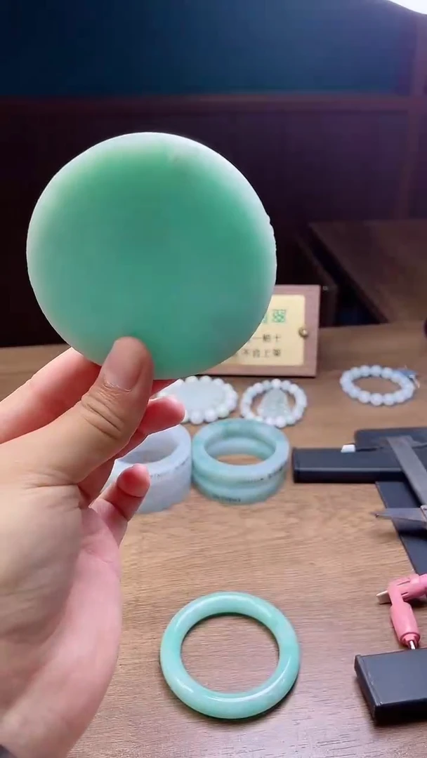 未镶嵌手镯定制翡翠时***凉定制