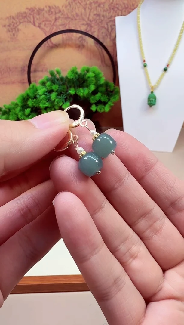 14K金镶嵌翡翠耳饰E19