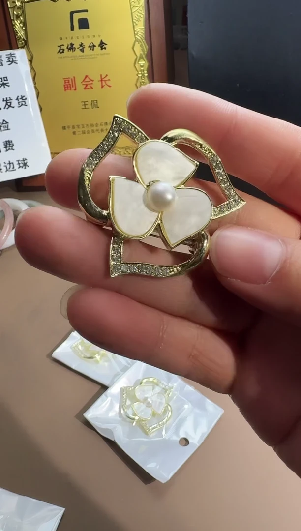 合金胸饰淡水珍珠zzqt-009多样性发其一