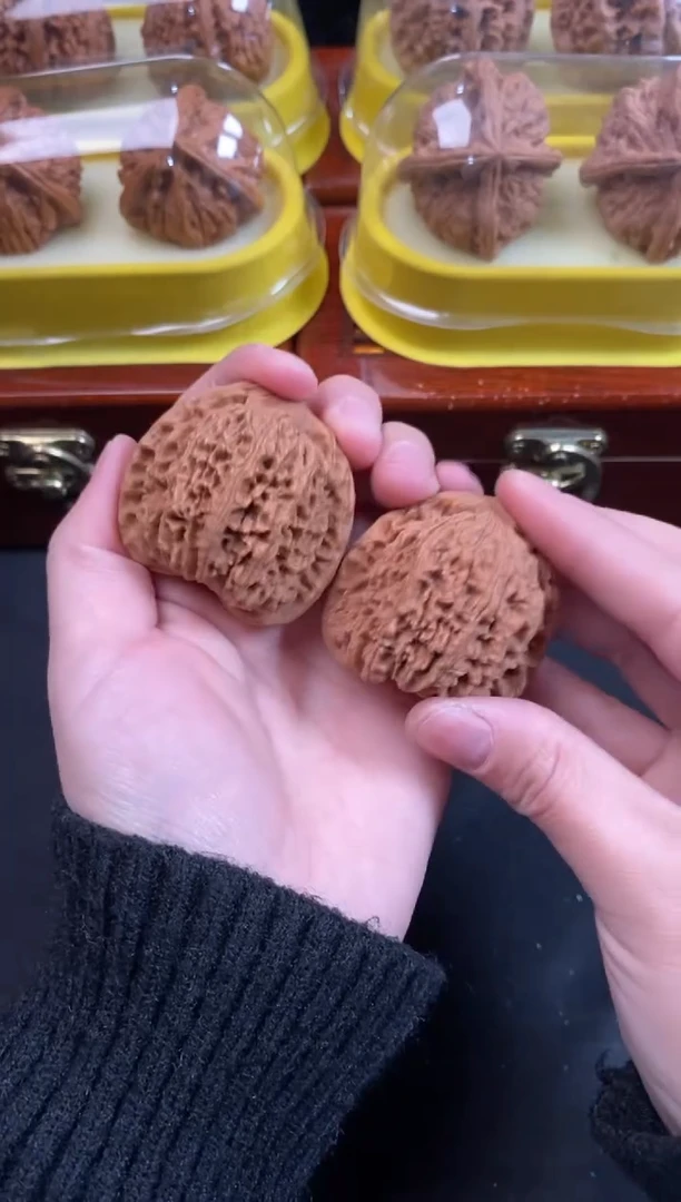 把件文玩核桃南疆石43尺Q592