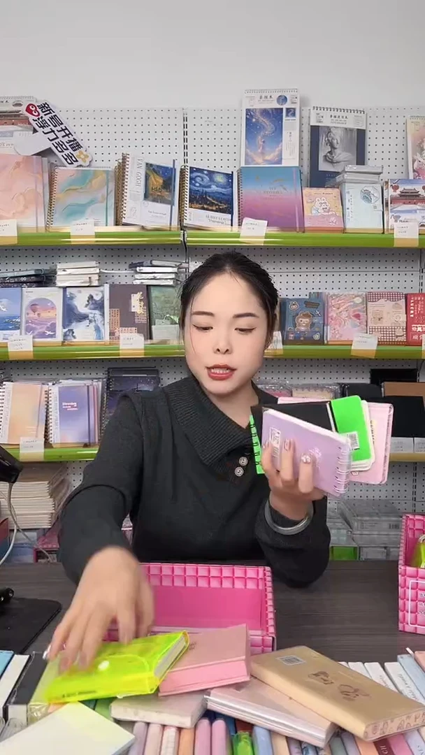 女孩版-本册集装箱10件套【随机封面】