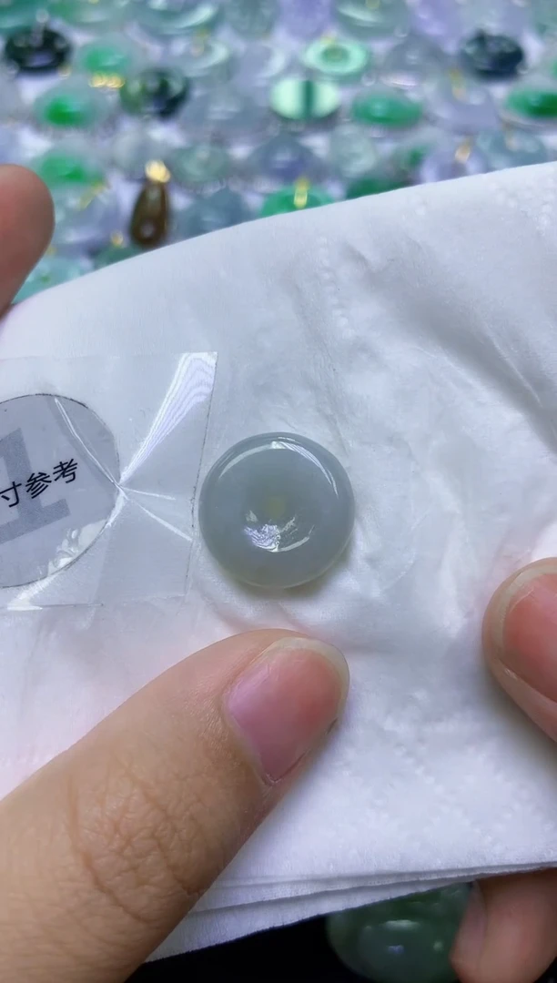 翡翠未镶嵌颈饰 天然缅甸翡翠A货