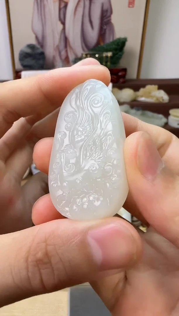 和田玉未镶嵌颈饰吊坠