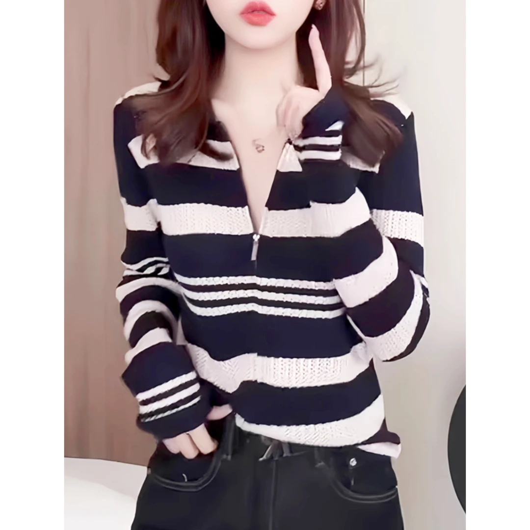 拉链翻领藏青色条纹镂空新款针织衫开春款时尚洋气薄款显瘦上衣潮