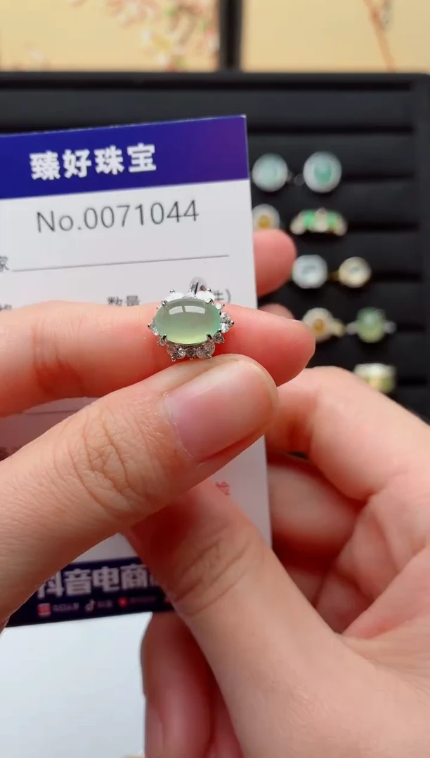 银S925镶嵌戒指翡翠.