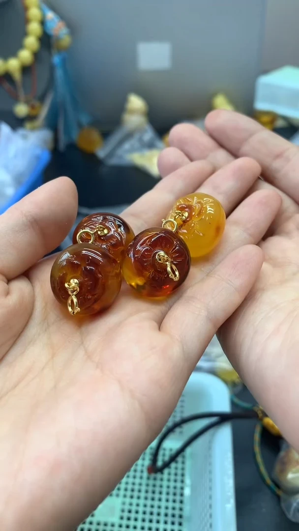 银S925镶嵌琥珀珠宝奇石1335多样性发其一默认有瑕