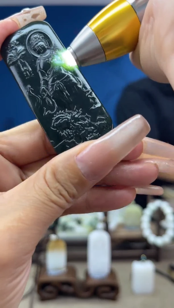 和田玉未镶嵌颈饰1
