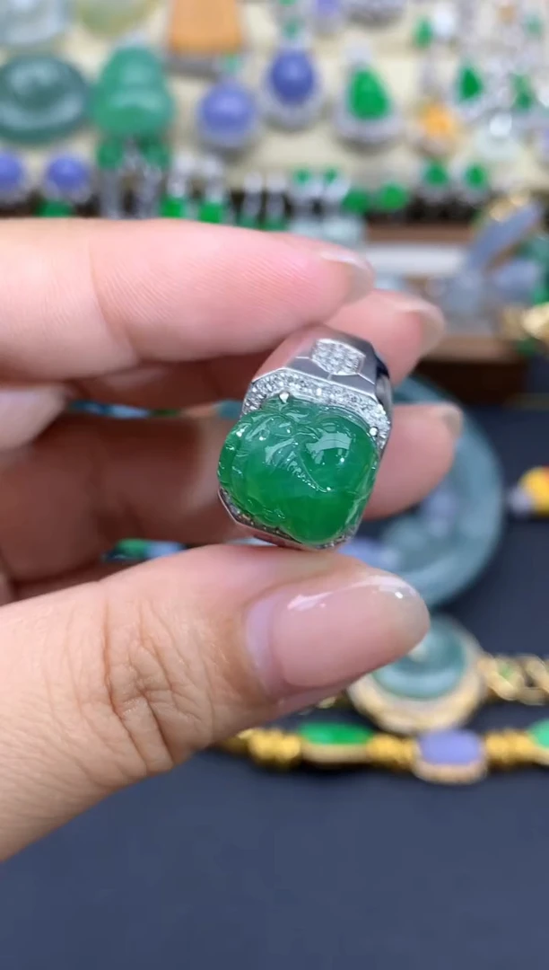 翡翠戒指18K金镶嵌423-春日珠宝