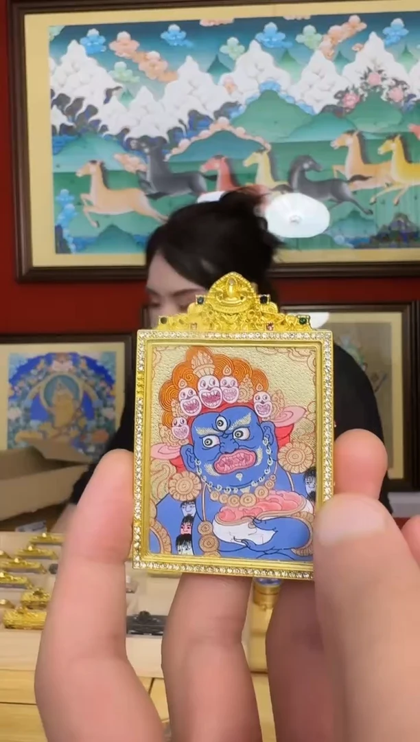 吊坠大黑-热贡纯手绘周毛