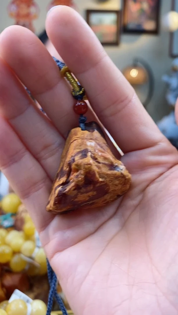 【闪购商品】琥珀颈饰未镶嵌吊坠
