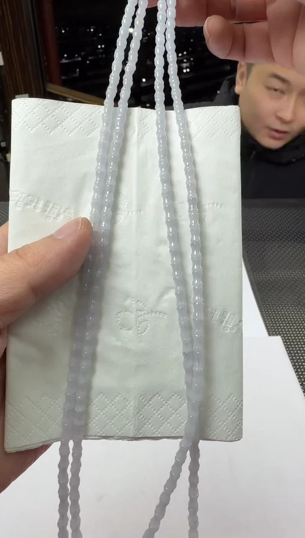 颈饰未镶嵌翡翠--018662-多样性发其一