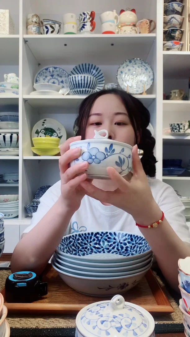 陶瓷蓝色青花茶盖碗