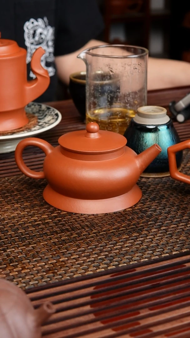 茶壶紫砂六****2全手工中瑕曲钟三