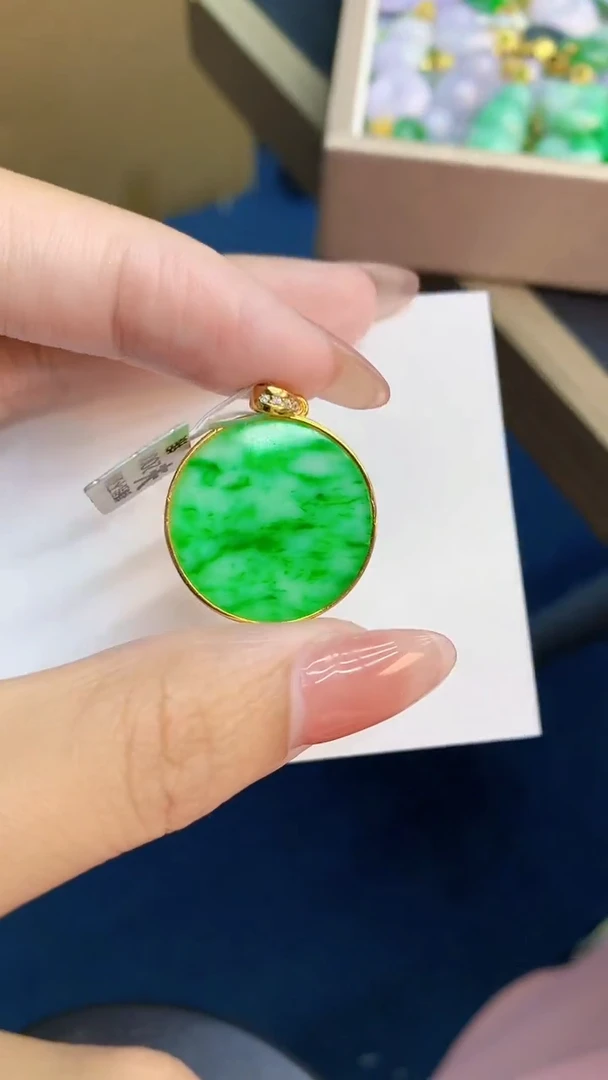 翡翠银S925镶嵌颈饰           1