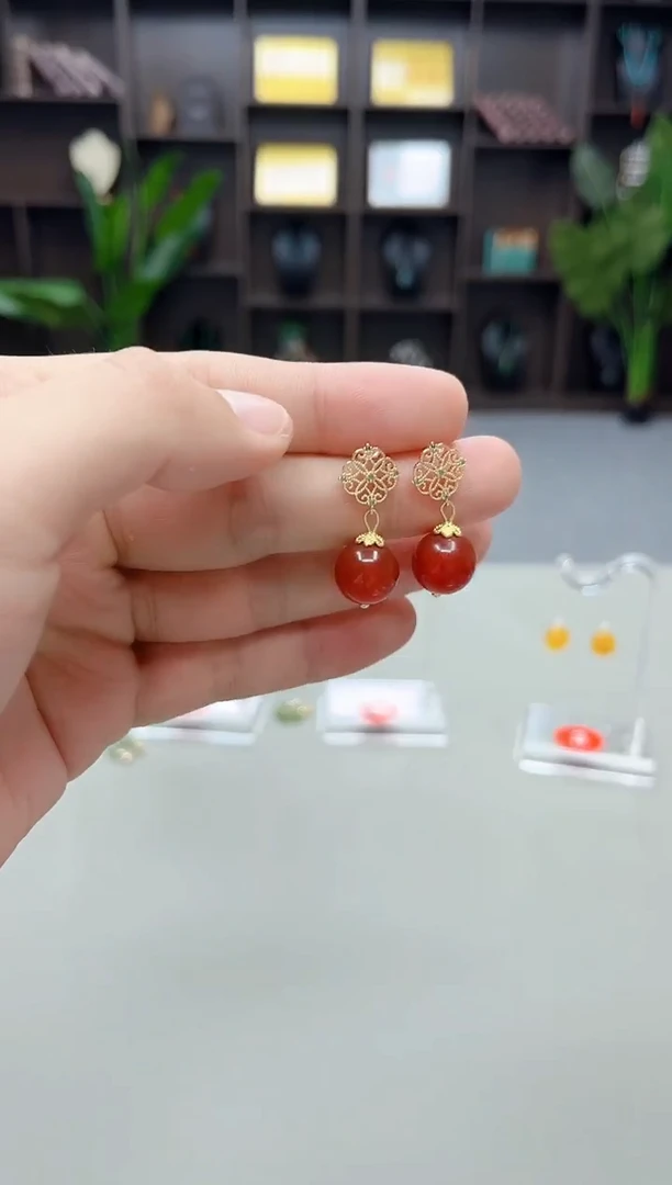 银S925镶嵌耳钉玛瑙/玉髓710000